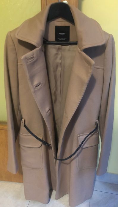Палто - марка Mango
