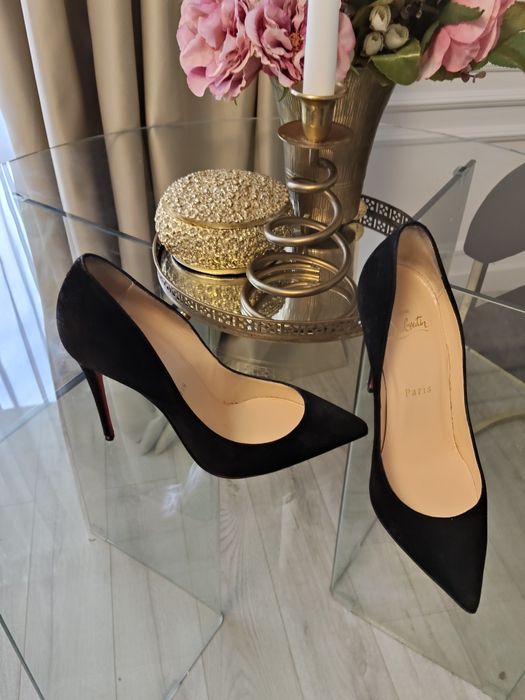Pantofi Christian Louboutin Nr 36