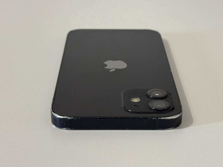 Бартер! iPhone 12 Black (Черен) 81% Напълно функционален.