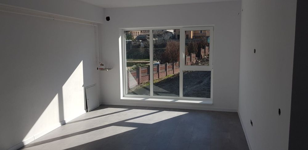 Vand apartament nou 2 camere zona semicentrala