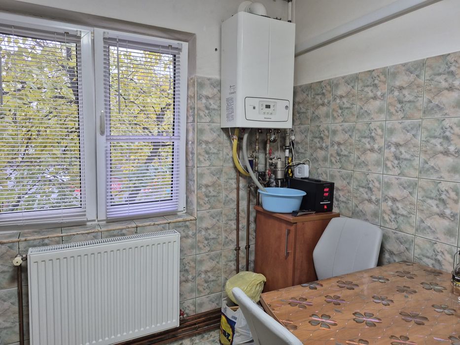 De vanzare apartament cu 2 camere