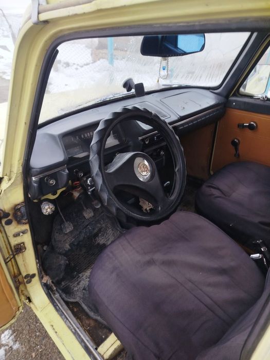 Moskivich 412 moshina holati yaxshi