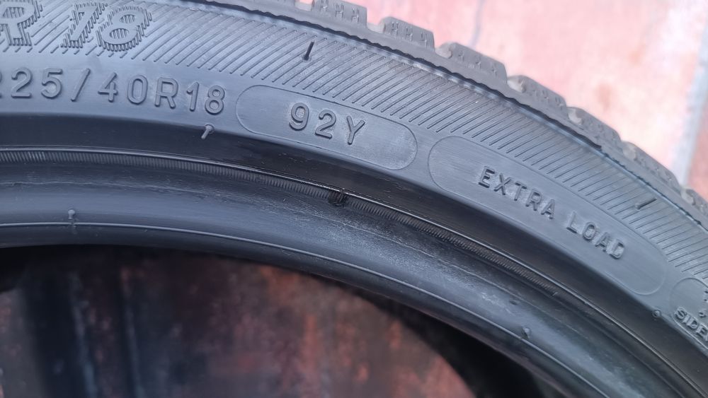 225/40/18 Michelin