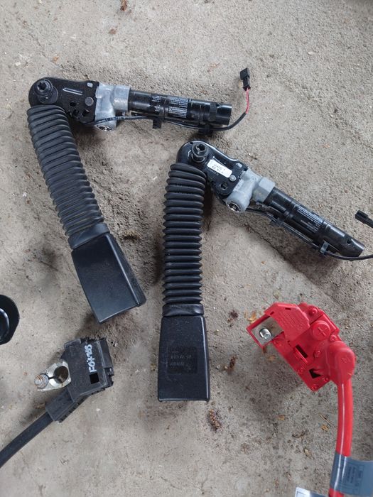 Колани и пиропатрони колан пиропатрон закопчалка бмв bmw е46 х3 х5 **