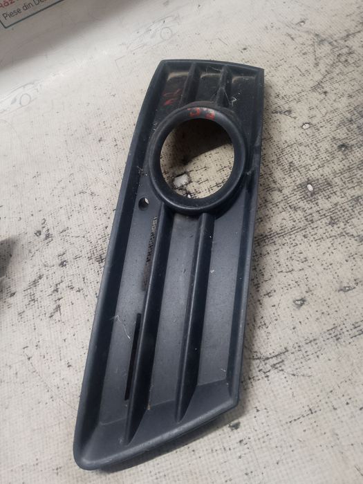 grila proiector dreapta volkswagen passat cc 2012