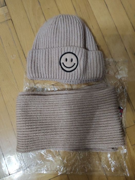 Шапка чепчик мишка шапка с ушками в наличии новые размер есть на 1.1.5