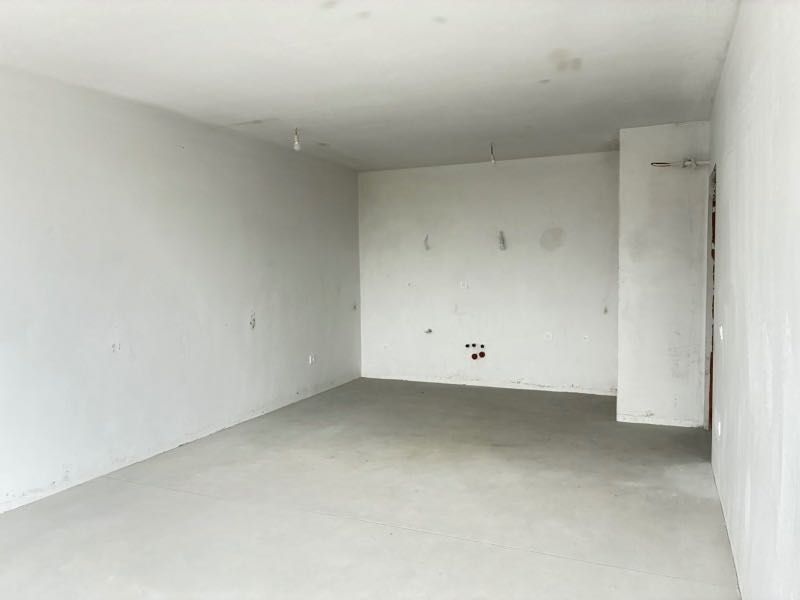 Продава се Двустаен апартамент в Варна, м-т Траката - 77 кв.м за 1884 €/кв.м - Снимка #3