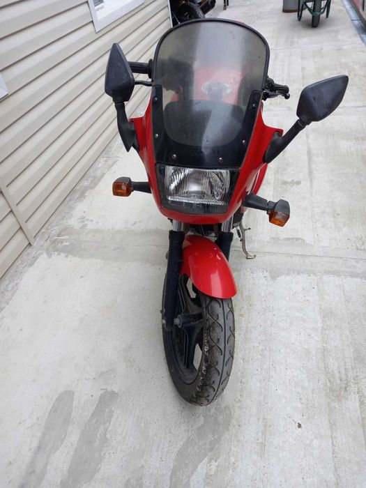 Kawasaki GPZ 500S на части