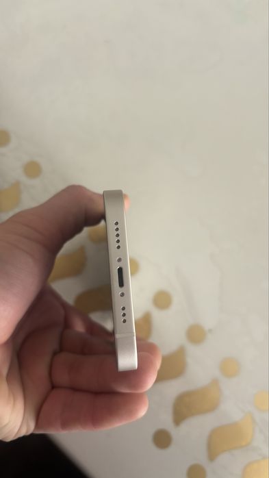 Айфон 14 сатылады