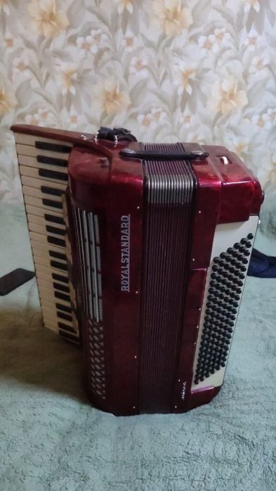 Продам Аккардеон