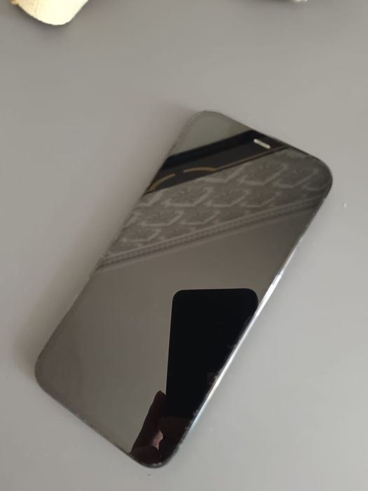 Продам айфон 12 pro