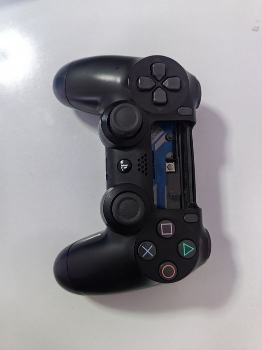 Ps 4+controller добро състояние