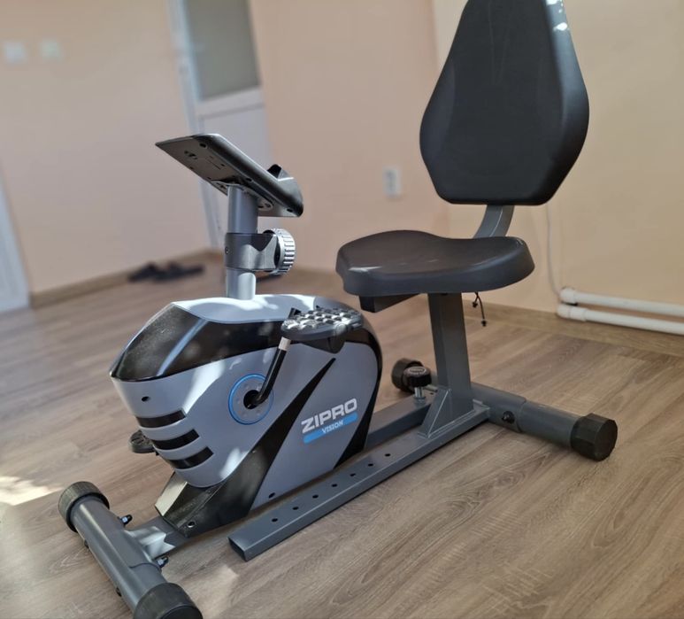 Vând bicicleta fitness