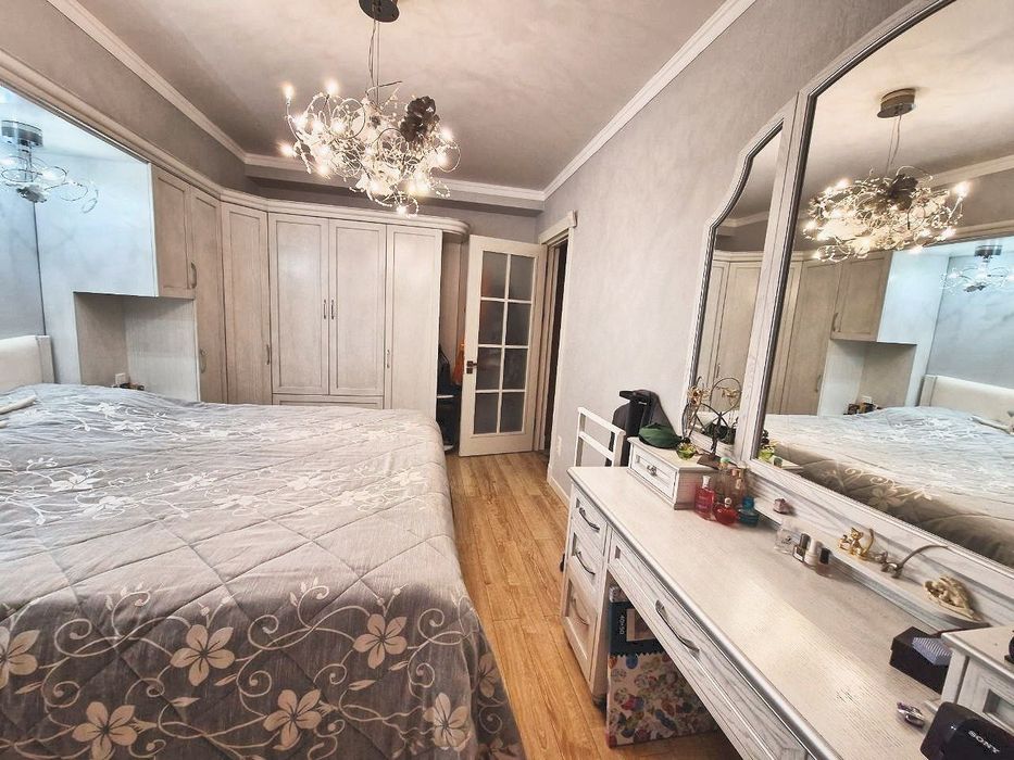 Квартира 4х комнат Ц-4 Алайский / Кашгар метро А.Кадырий Срочно Продам