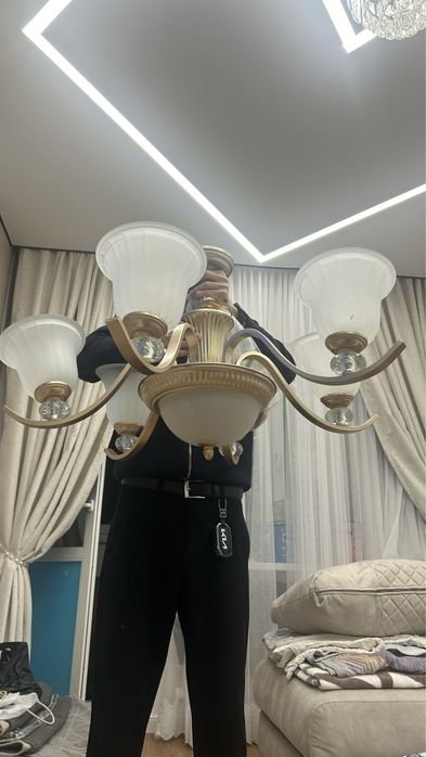 Люстра 5000 тг…..