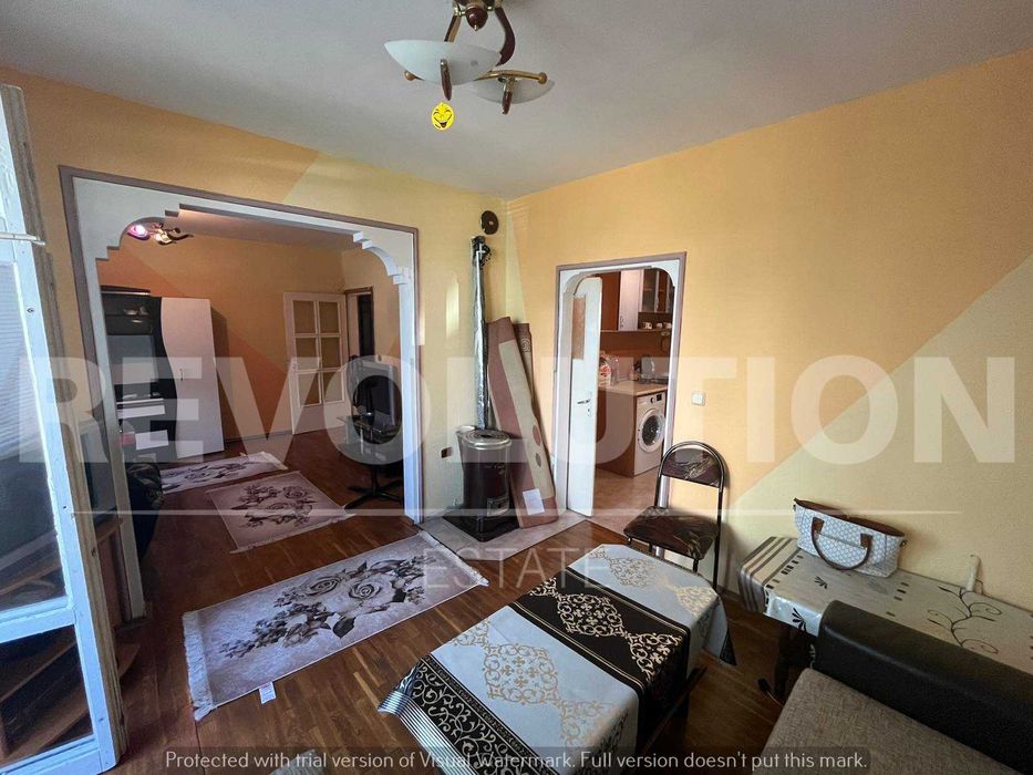 Просторен четиристаен апартамент в кв. Боян Българанов, гр. Шумен!