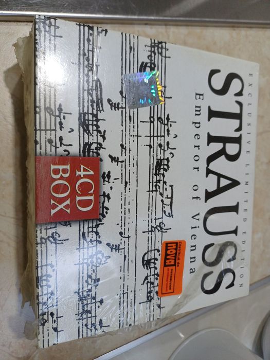 CD Strauss si Vivaldi