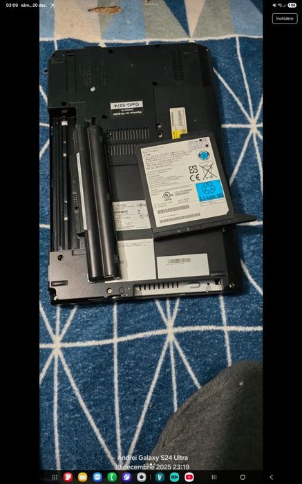 Vând leptop Fujitsu Lifebook E752