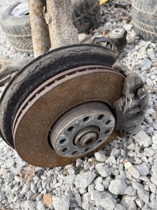 Лагер главини комплект с макферсони,носачи дискове апарати VW Passat 5