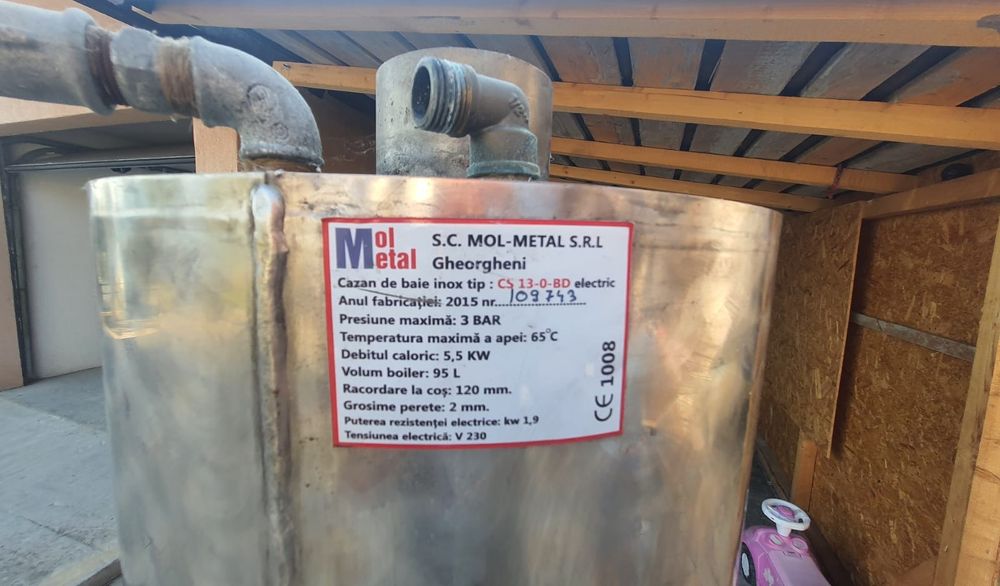 Boiler pe lemne perfect funcțional