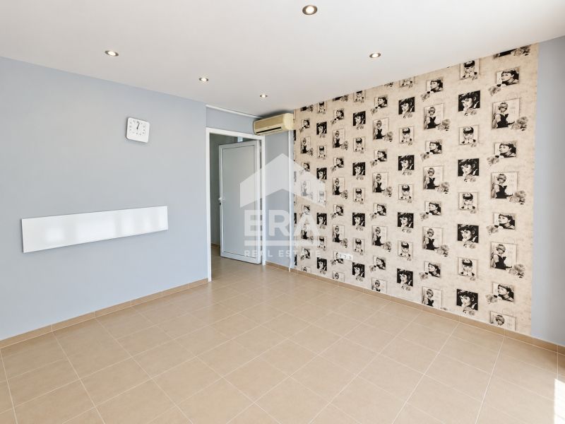 Продава се Офис в Варна, Погреби - 46 кв.м за 1085 €/кв.м - Снимка #4