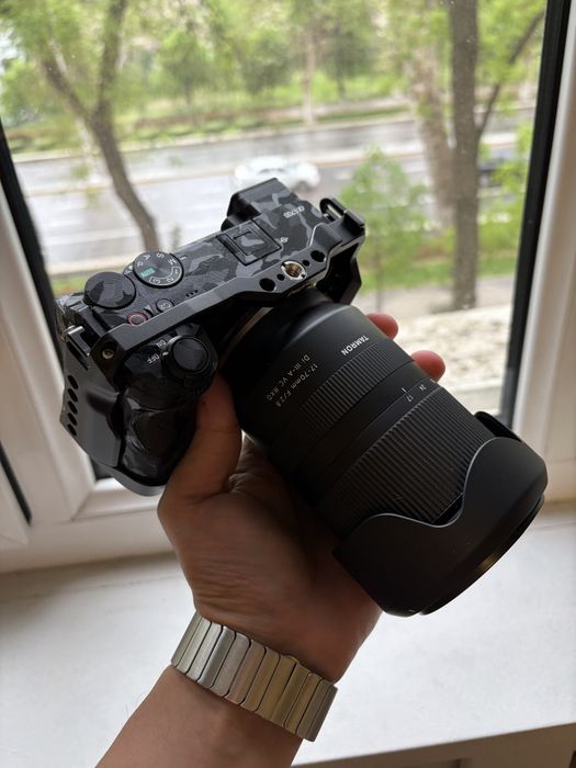 Продаю Sony a6700 + Tamron 17-70mm f/2.8