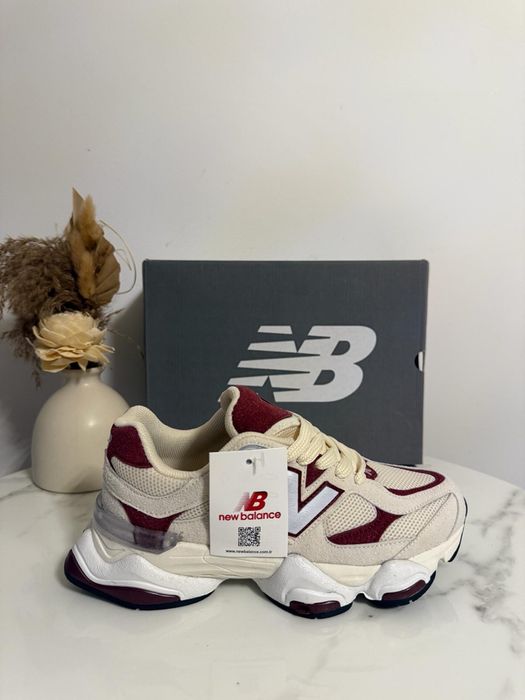 Adidasi New Balance 9060