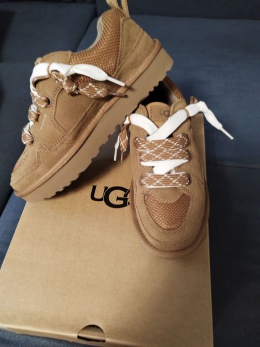 UGG LOWMEL de dama,  culoarea clasica maro chestnut 100% originali, se vede seria in una din poze!