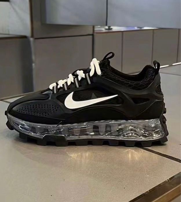 Adidasi universali nike