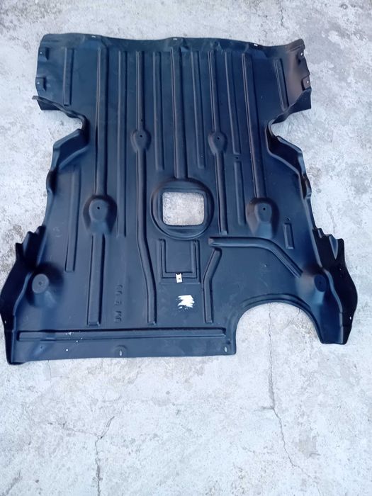 Кора под двигател  BMW 1 E81/87