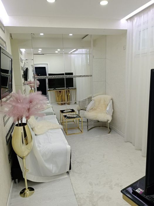 Аренда 2/7/9 Ойбек есть всё удобства