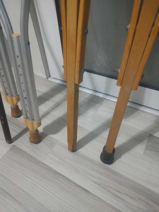 Патерици и Бастуни / Общо всички за 62 евро