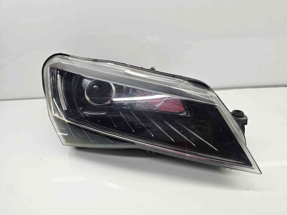 Far dreapta Skoda Superb III Combi (3V5) [Fabr 2015-2024] 3V2941016A