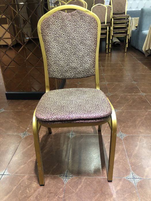 Продам стулья для ресторана