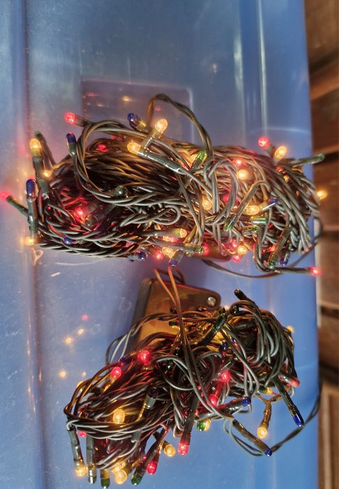 Продам гирлянды на ёлку. 700 тг .