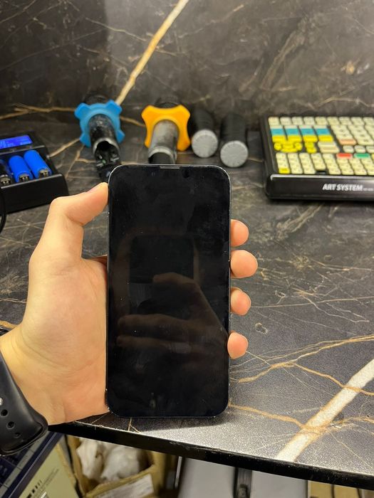 Айфон 14 идеал без ремонта