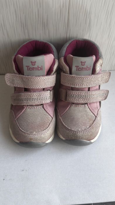 Продам полуботинки для девочки