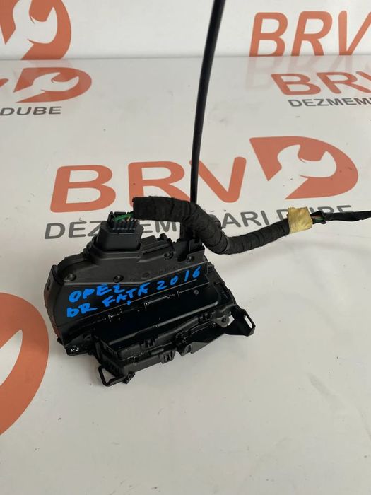 Broasca usa fata pentru Renault Trafic 5/6 2015-2020