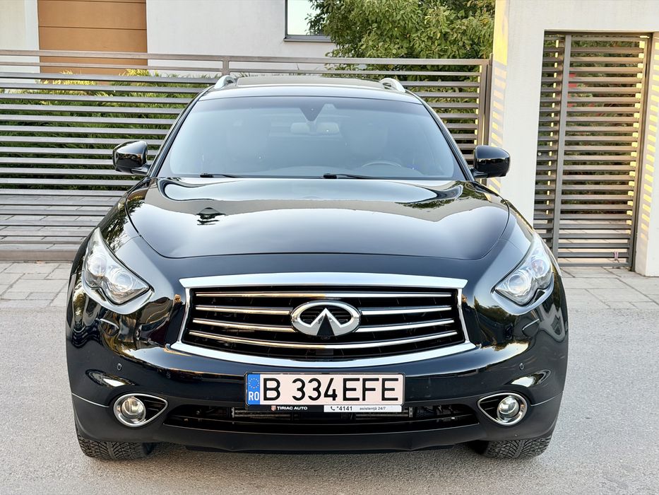Infiniti QX70 S 3.0d 238cp 4x4 Permanent Model Premium