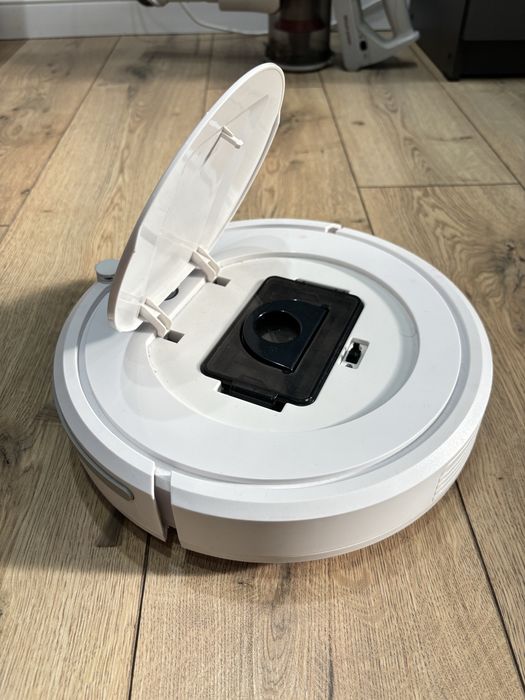 Робот-пылесос Kitfort КТ-531 White