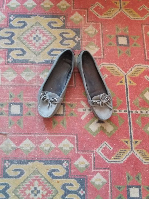 Продам женские мокасины