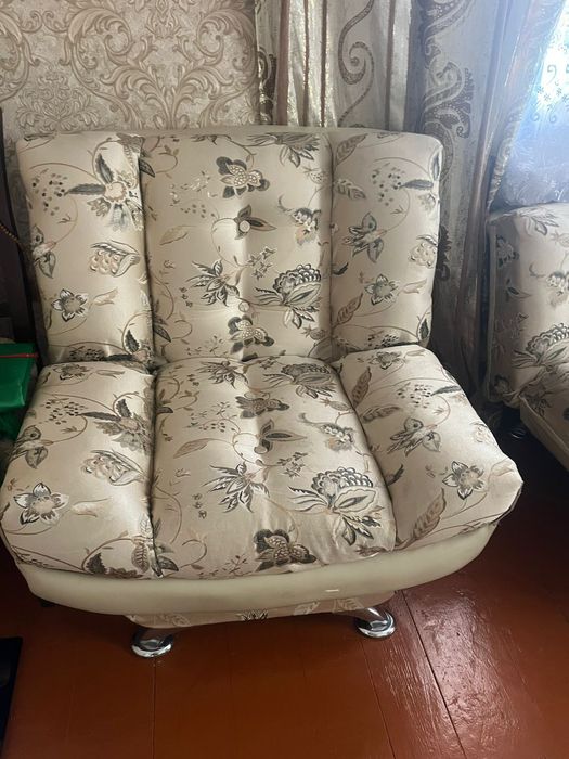Диван и 2 кресла