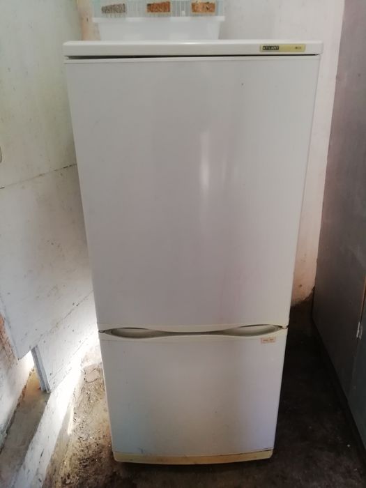 Холодильник холодильник