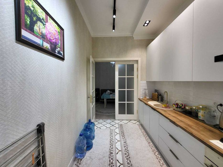 Продаётся 3 комнатная в ЖК " ДИПЛОМАТ",  НОВОСТРОЙКА.