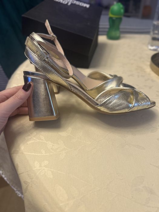 Sandale aurii Mango, masura 39