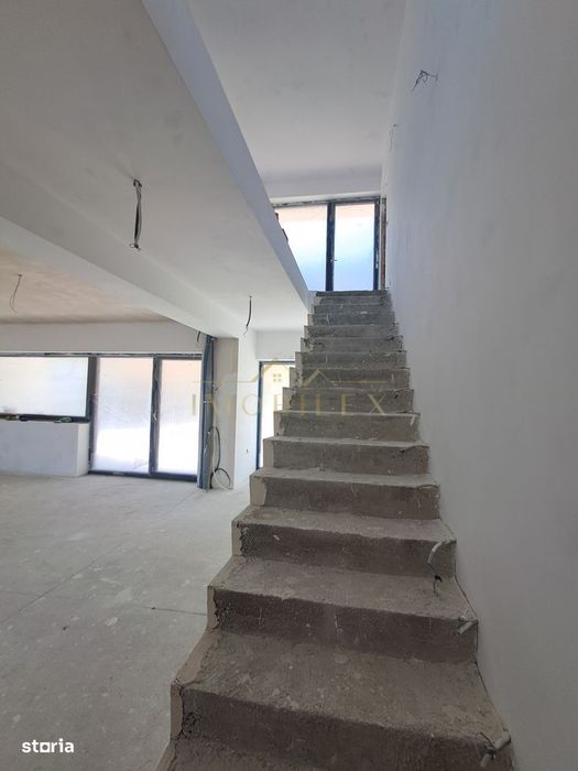 Proprietate Premium Cu Panoramă Și Terasă Circulabilă | Chinteni