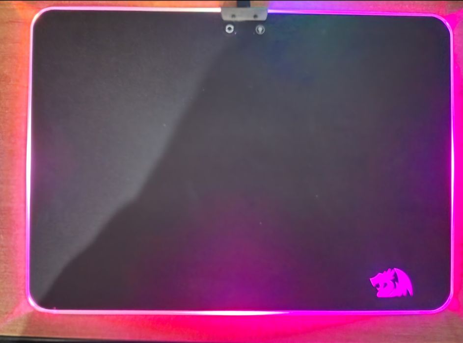 Vând Mousepad RGB Redragon Aurora