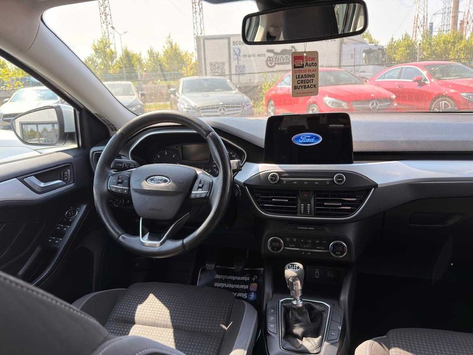 FORD Focus 2019 — imagine 3