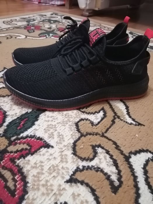 Кроссовки мужские новые