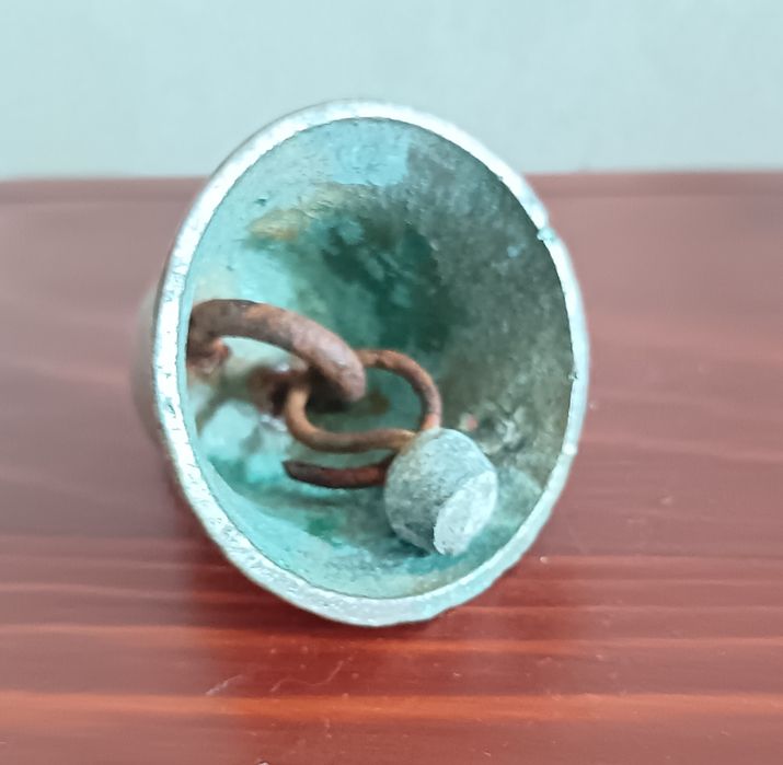 Стара бронзова камбанка, звънче, хлопка